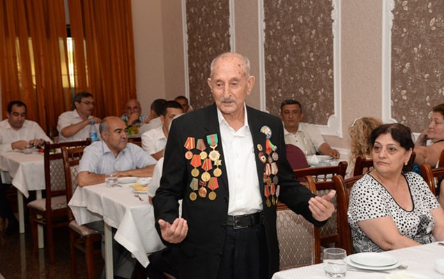 ahillar-muharibe-veteranlari-ve-eliller-bilgehde-istirahet-etdiler